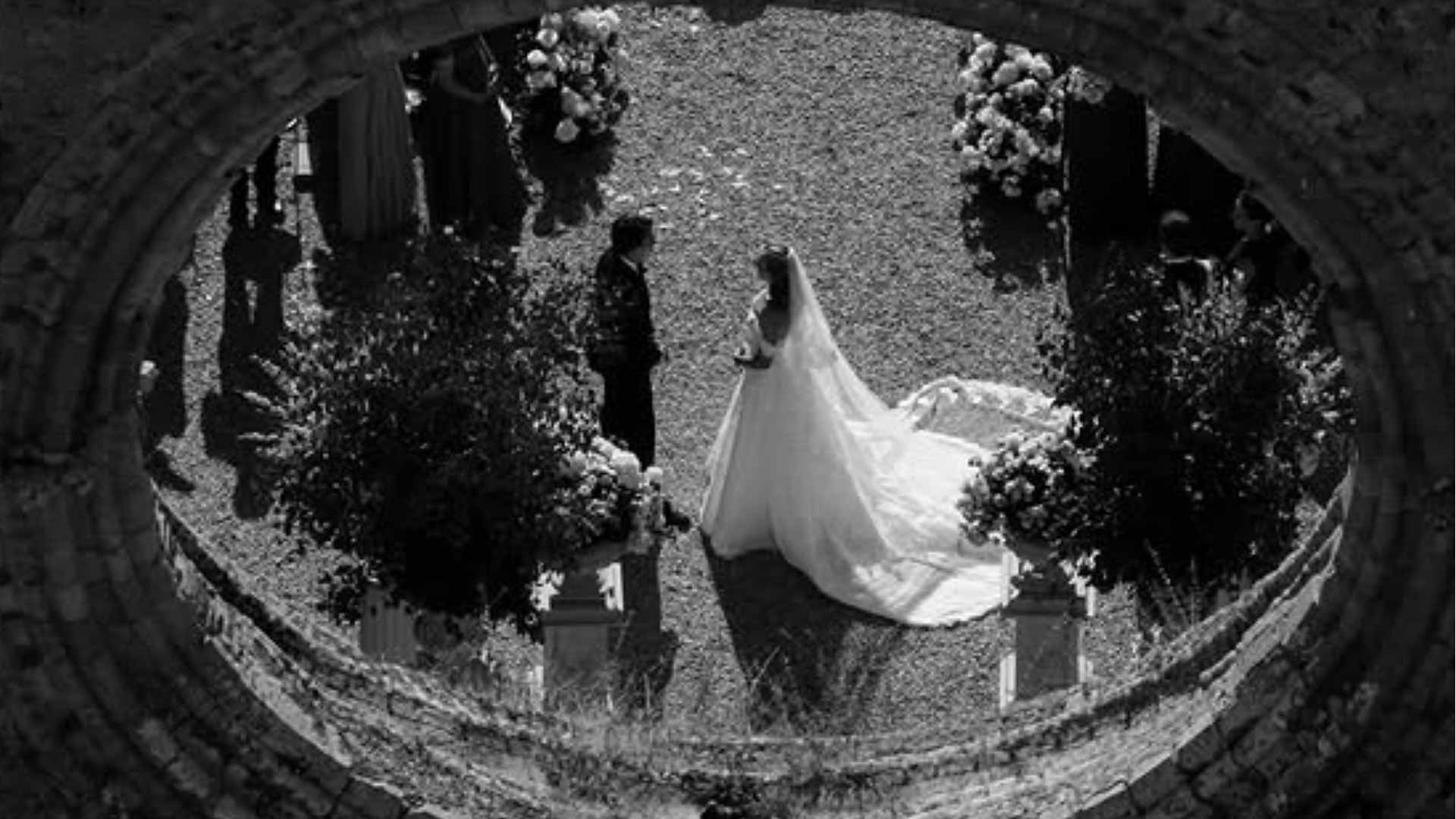 Katie Boulter and <a href='https://www.atptour.com/en/players/alex-de-minaur/dh58/overview'>Alex de Minaur</a> at their wedding.