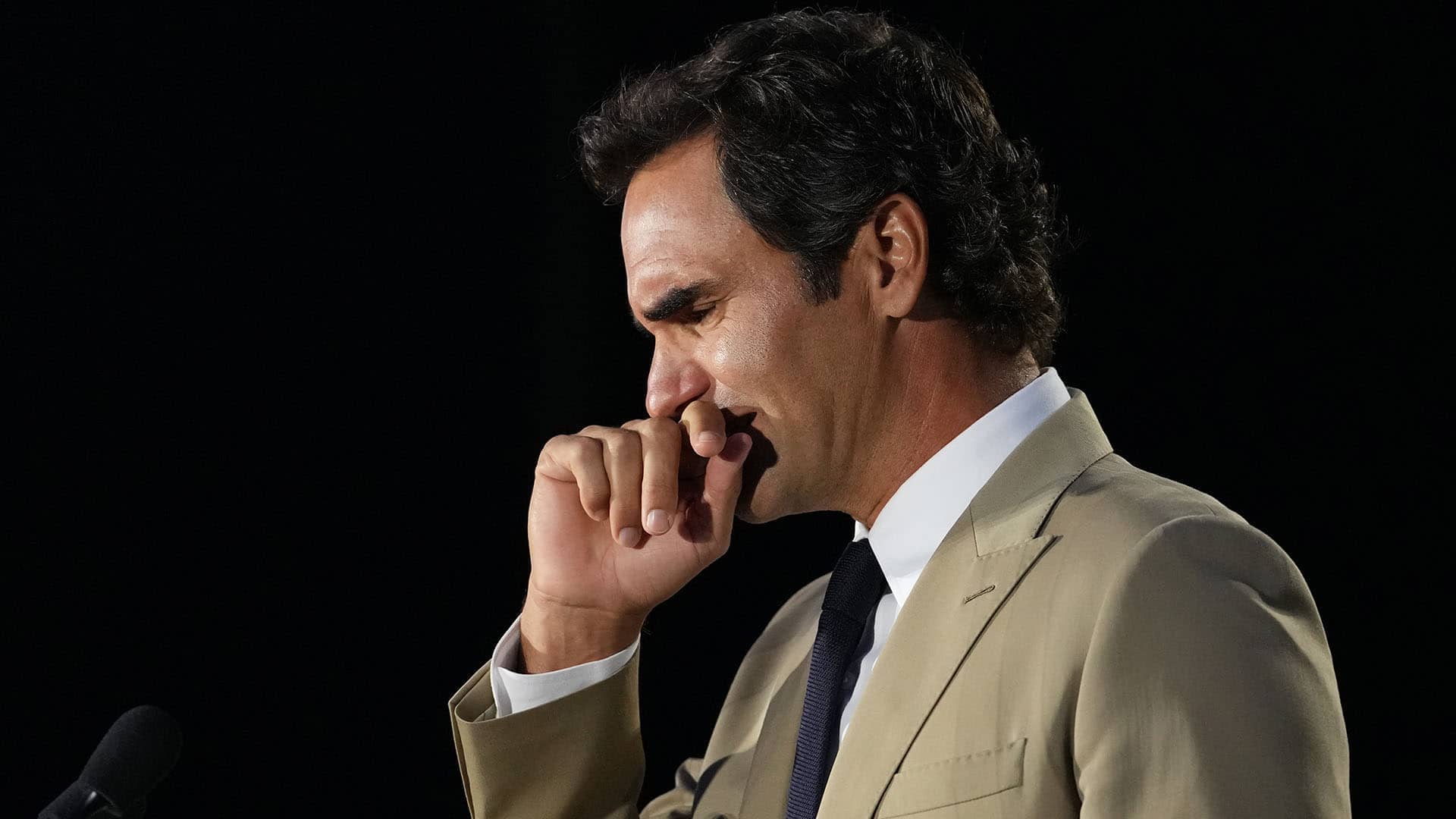 <a href='https://www.atptour.com/en/players/roger-federer/f324/overview'>Roger Federer</a>