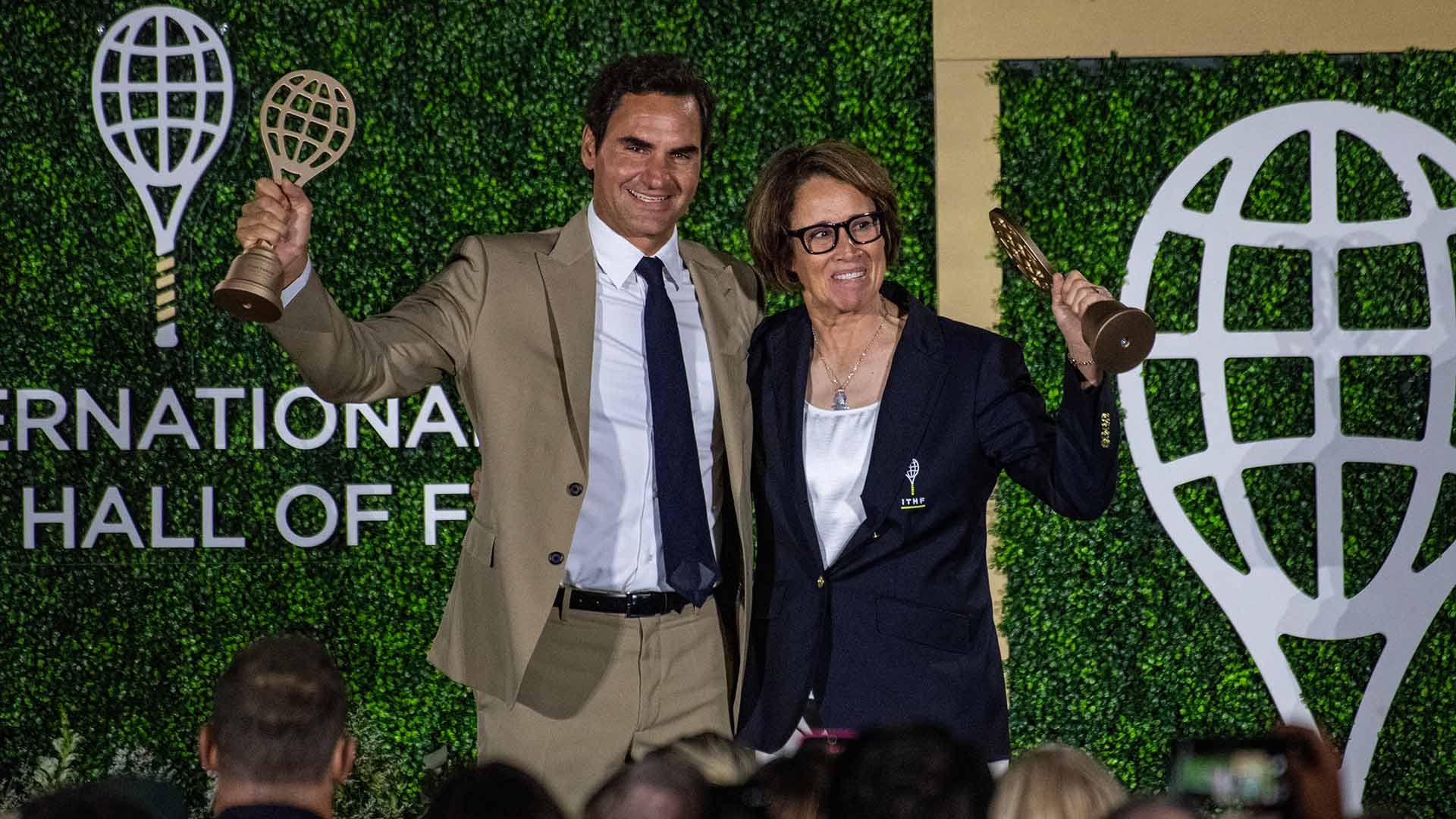<a href='https://www.atptour.com/en/players/roger-federer/f324/overview'>Roger Federer</a>/Mary Carillo