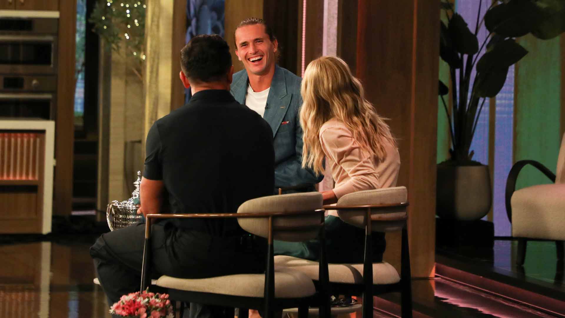<a href='https://www.atptour.com/en/players/alexander-zverev/z355/overview'>Alexander Zverev</a> with Mark Consuelos and Kelly Ripa on Live with Kelly and Mark.