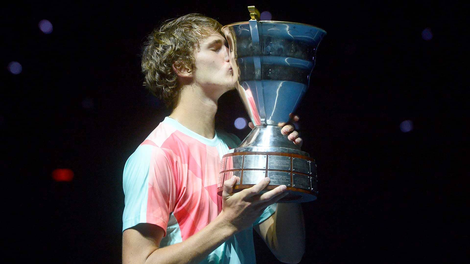 Alexander Zverev defeated Stan Wawrinka in the championship match at the ATP 500 event.