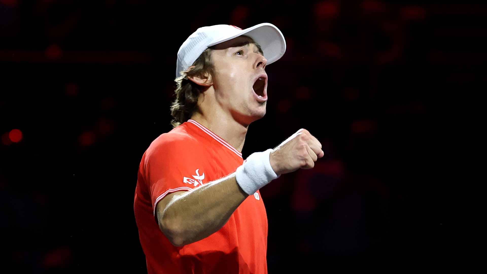 De Minaur saves MP to shock Zverev, Tien beats Cobolli at Laver Cup