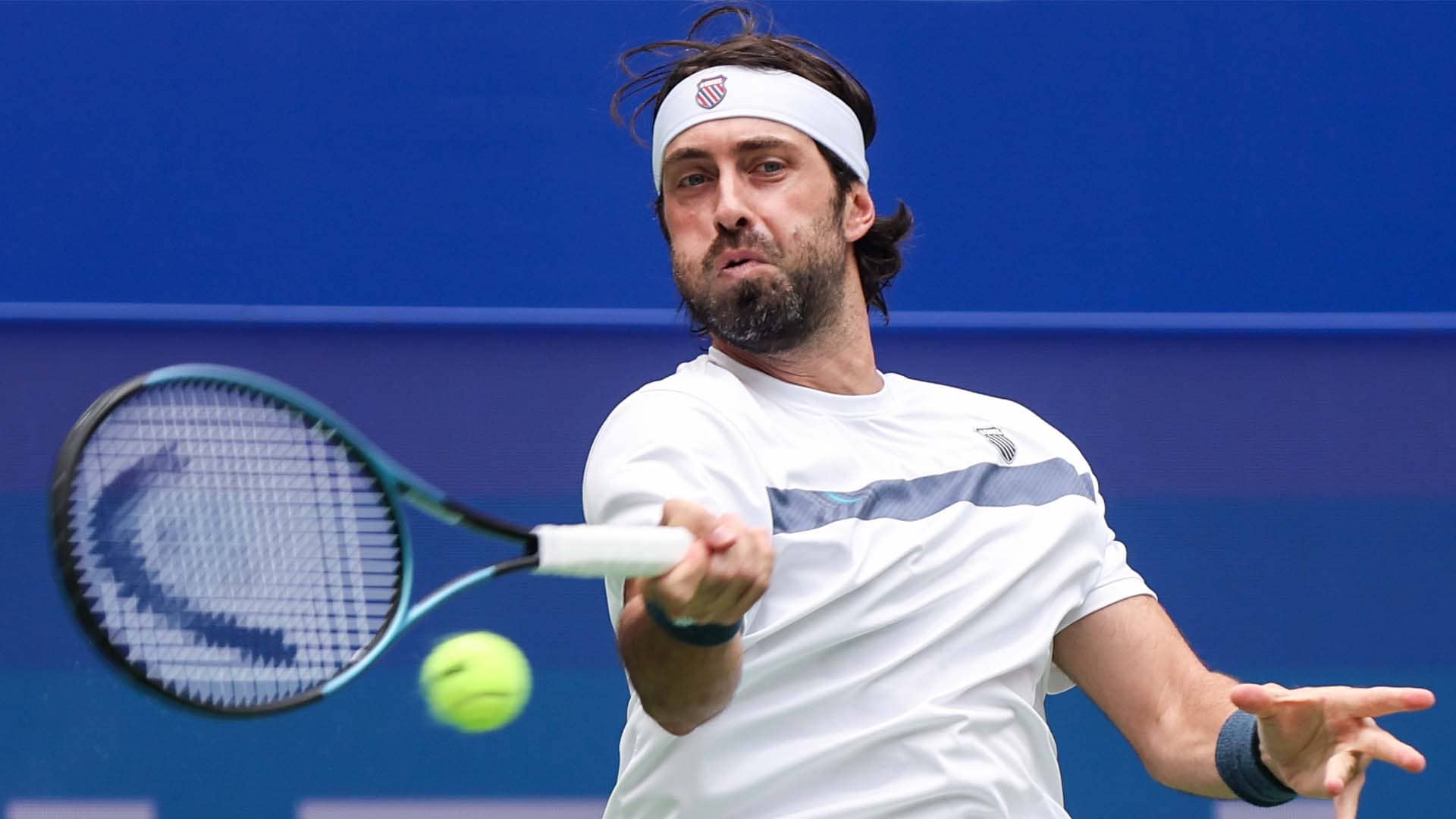 Basilashvili avoids late drama, overcomes Brooksby to seal Chengdu SF spot