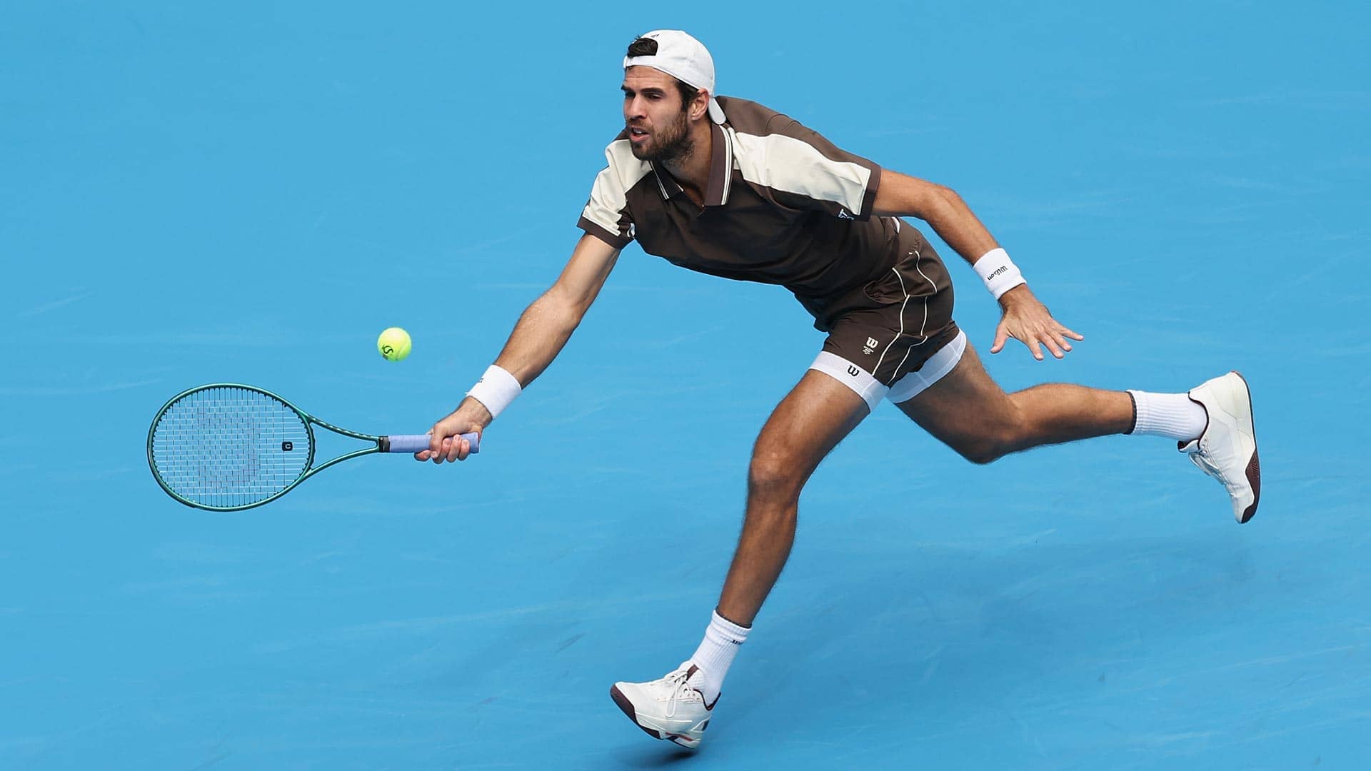 Khachanov defeats Auger-Aliassime once again to advance in Beijing
