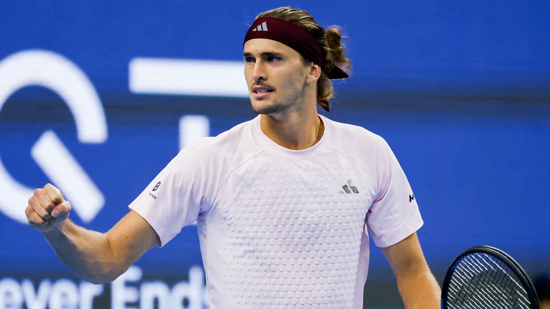 Zverev sweeps past Shang, sets Djokovic QF in Beijing