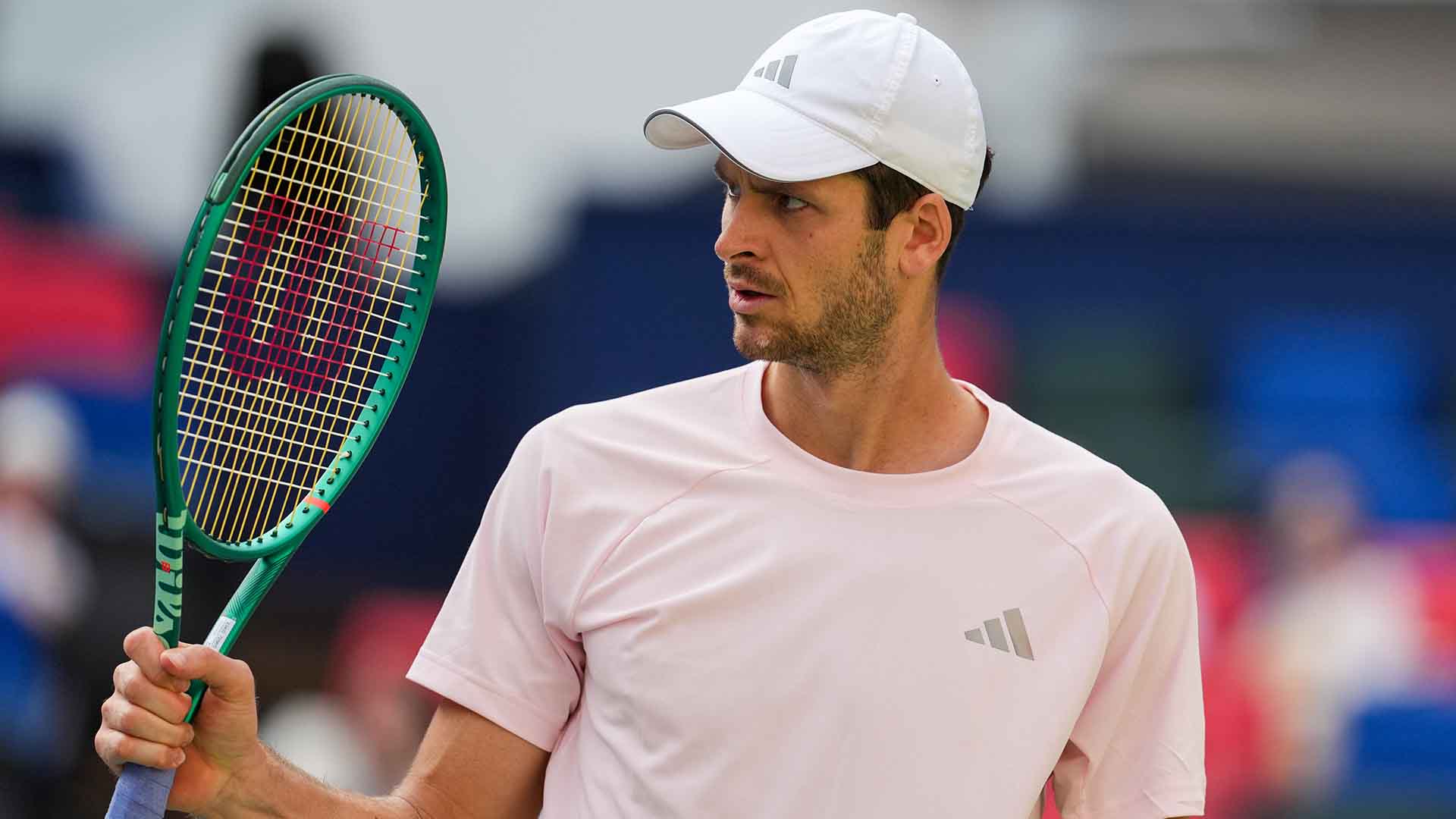 Hurkacz fires 19 aces to set Djokovic clash, Tsitsipas wins in Shanghai