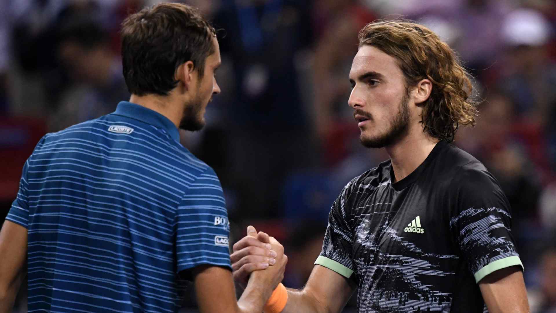 Daniil Medvedev y Stefanos Tsitsipas chocarán en Shanghái, donde jugaron por primra vez en 2019.