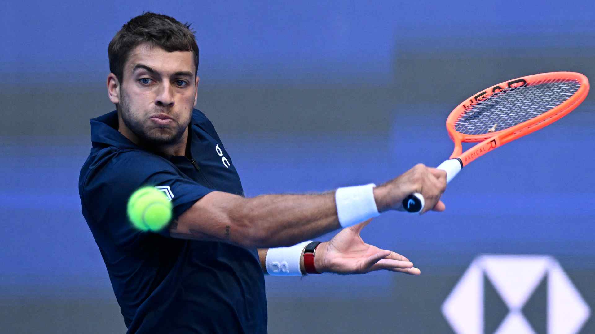 Flavio Cobolli buscará esta semana en Lyon consolidar su sueño de clasificar por 1ª vez a las Nitto ATP Finals.