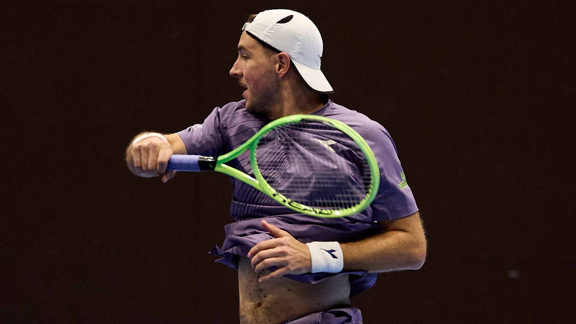 Struff stuns Djokovic in Basel
