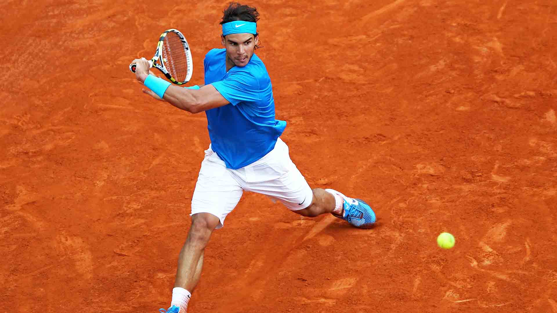 Rafael Nadal beats Roger Federer 7-5, 7-6(3), 5-7, 6-1 to equal Bjorn Borg's record haul of six Roland Garros titles.