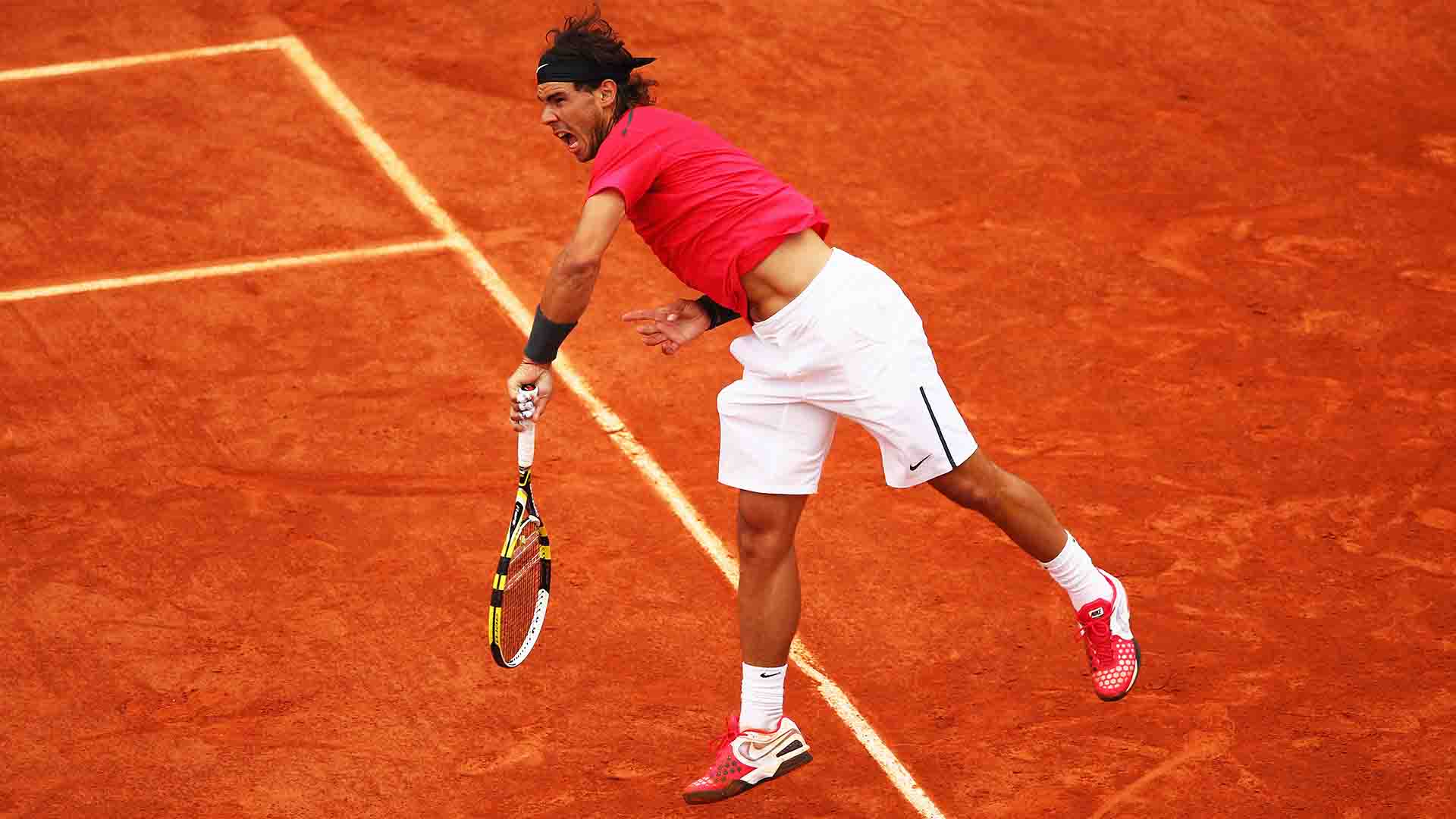 Rafael Nadal defeats Novak Djokovic 6-4, 6-3, 2-6, 7-5 to become the first man to win seven Roland Garros titles.