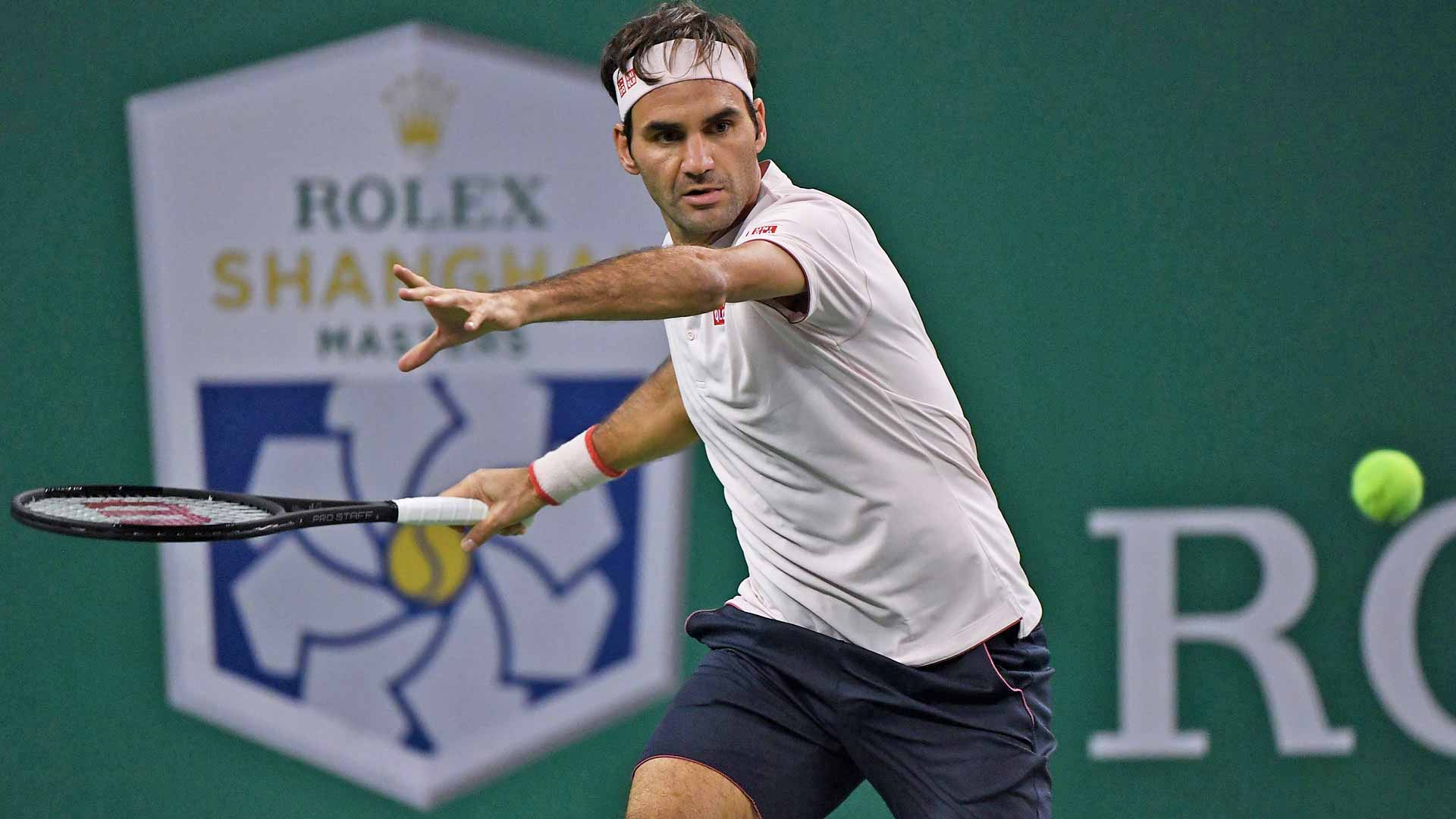 Federer Survives Bautista Agut Test 