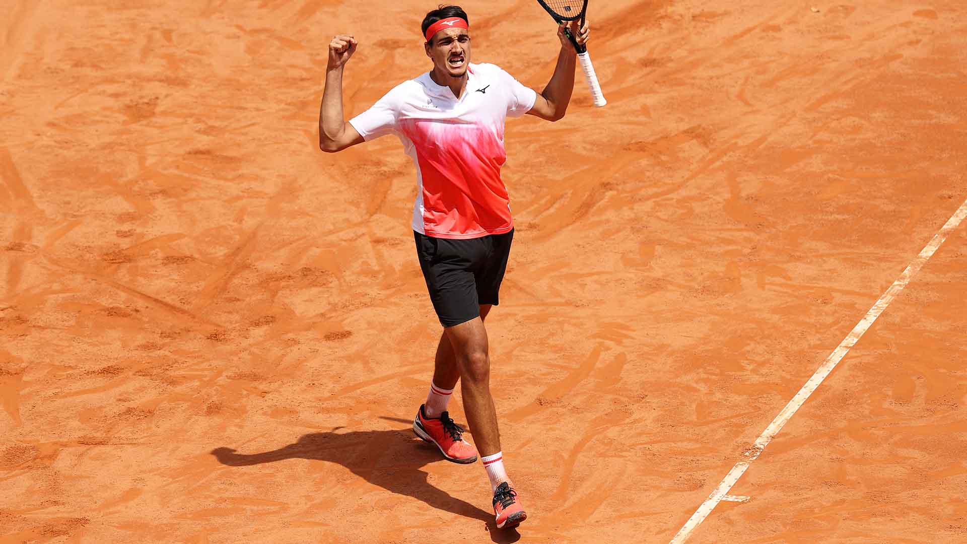 images Lorenzo Sonego Vs Djokovic 2