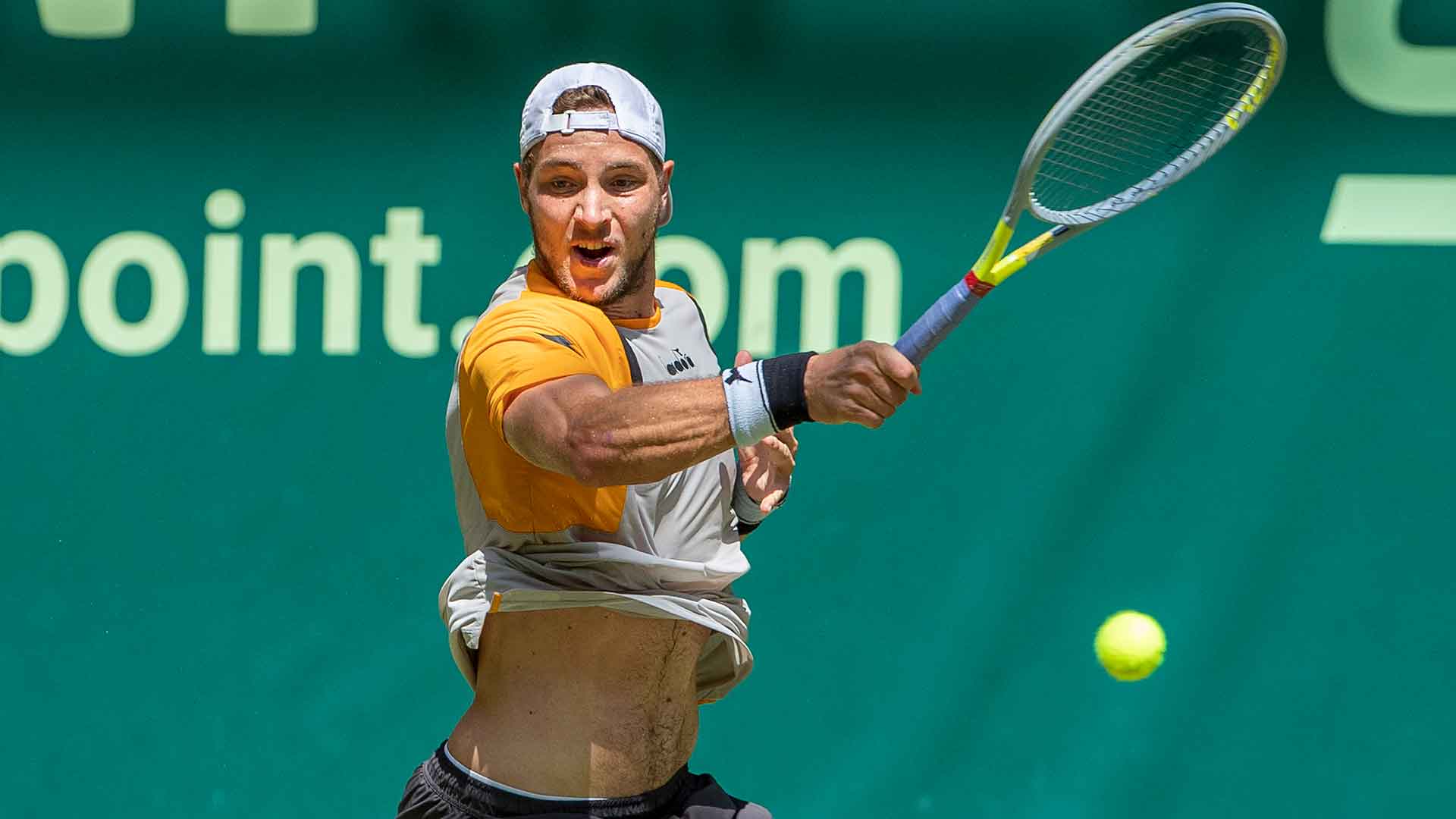 Jan-Lennard Struff Beats Daniil Medvedev In Halle First Round ATP Tour Tennis