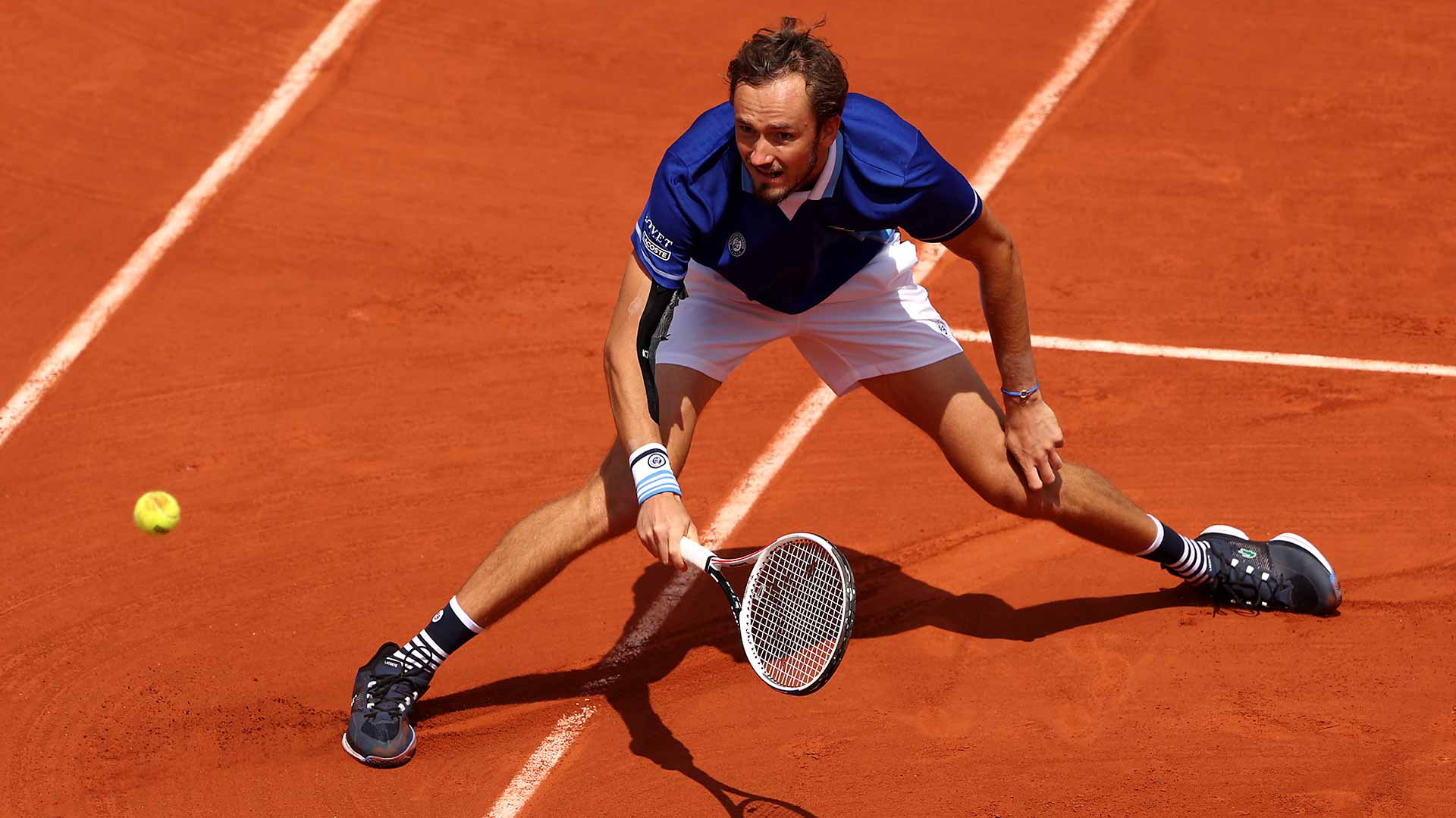 Daniil Medvedev Charges Past Miomir Kecmanovic at Roland Garros ATP Tour Tennis