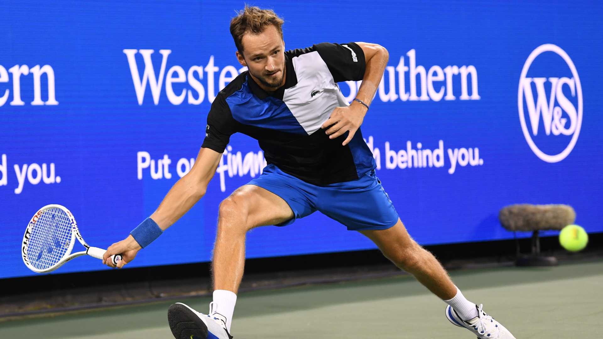 Daniil Medvedev Pulls Through Tricky Cincinnati Opener ATP Tour Tennis